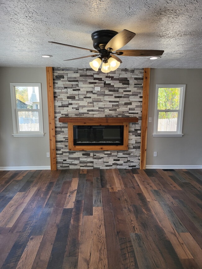 Photo - 642 Echo Bend Blvd