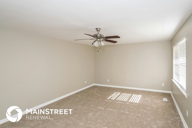 Photo - 5712 Oakhill Dr