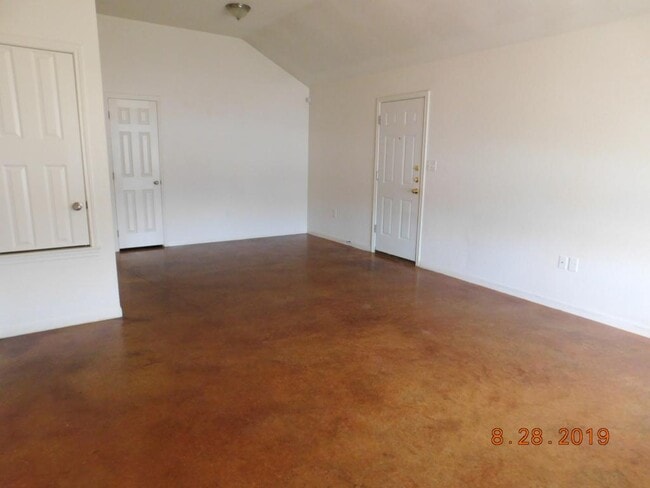 Photo - 1202 Cavalry Ln