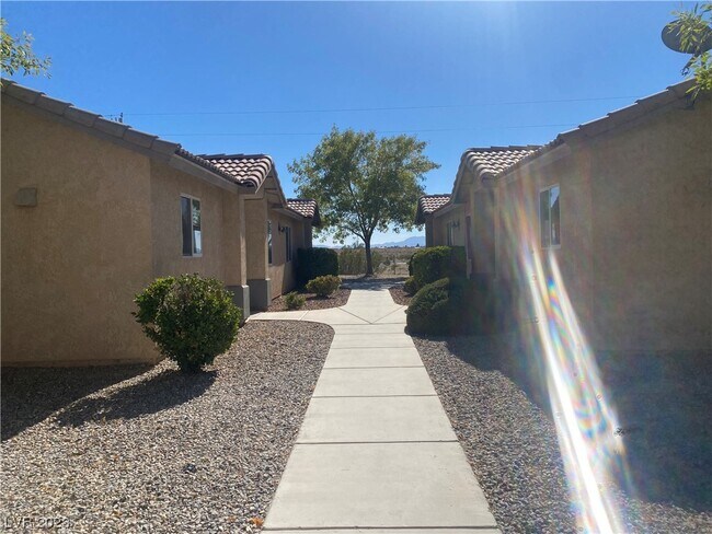 Photo - 2501 E Ambush St