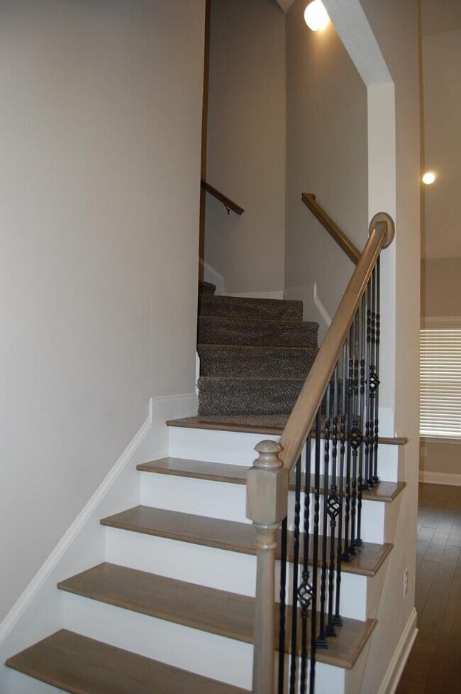 625 Boone Ct