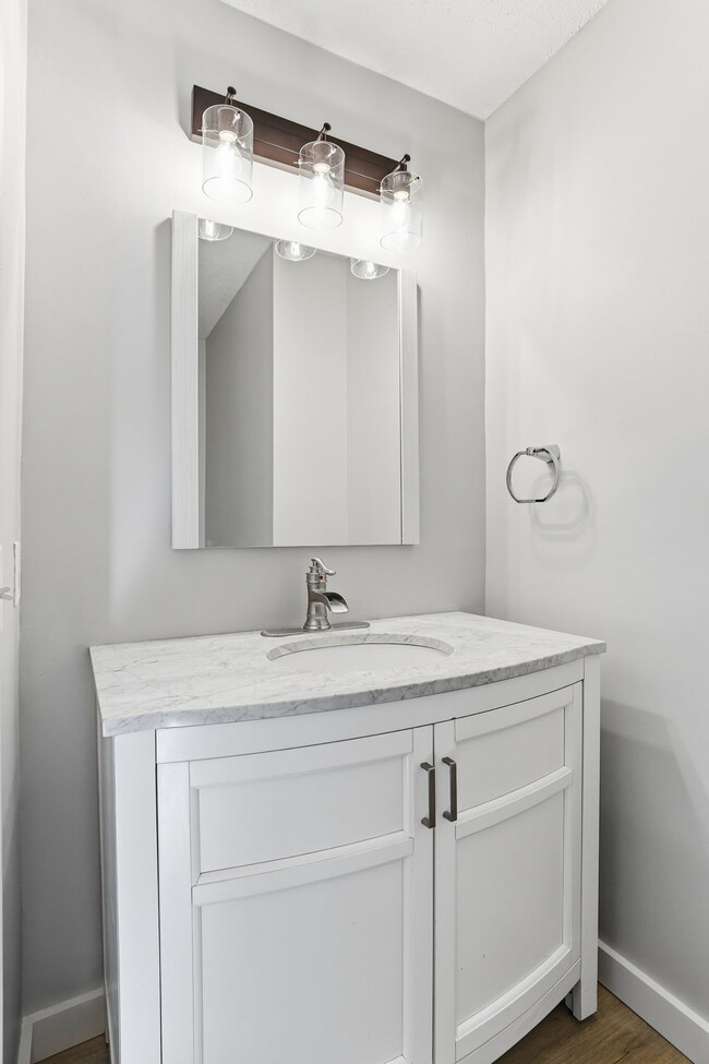 Photo - 351 W Eagle Lake Dr