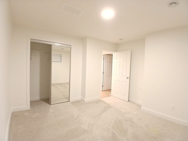 Photo - 5100 River’s Edge Wy NW Unité Lower