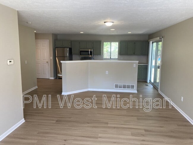 Photo - 2673 Woodmeadow Dr SE
