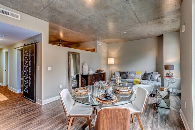 Photo - 908 14th Ave S Unit 101A