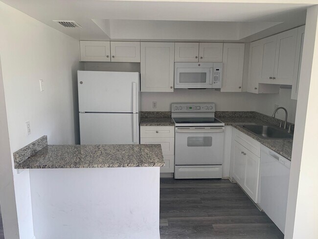 Photo - 4688 Oak Terrace Dr