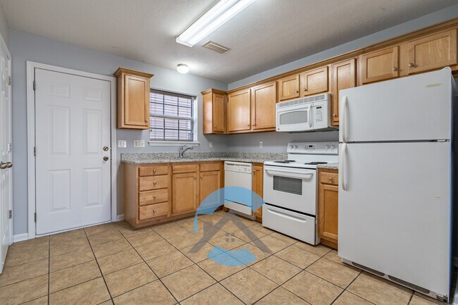 Photo - 2022 Erbach St