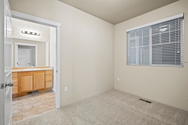 Photo - Charles Point