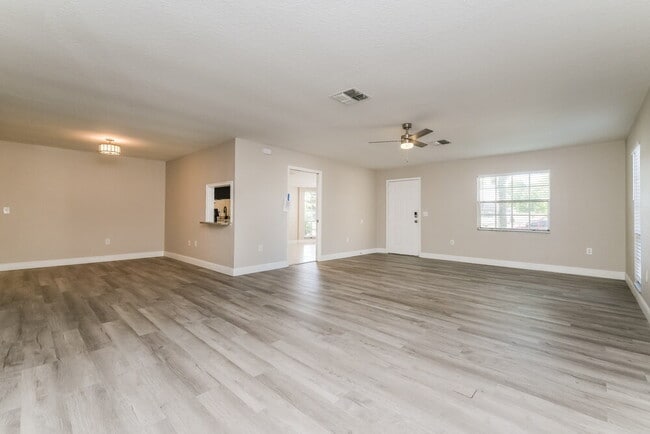 7629 Bramblewood Dr