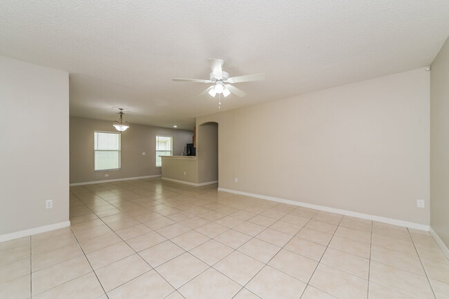 Photo - 213 Owenshire Cir