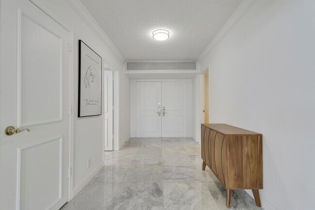 Photo - 5380 N Ocean Dr Unidad 22J