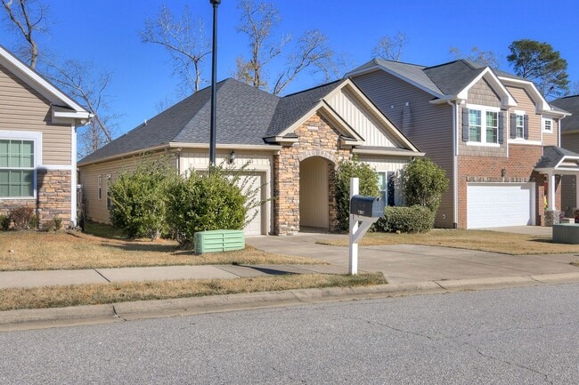 Photo - Updated 3 Bedroom 2 Bathroom Canterbury Farms