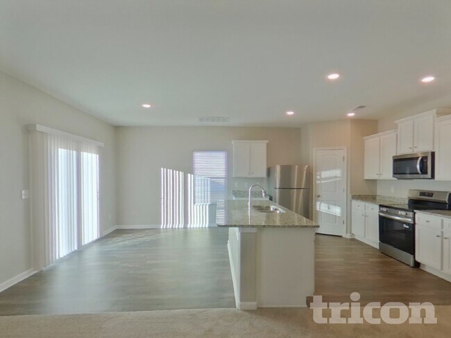 Photo - 4354 One Mile Wy