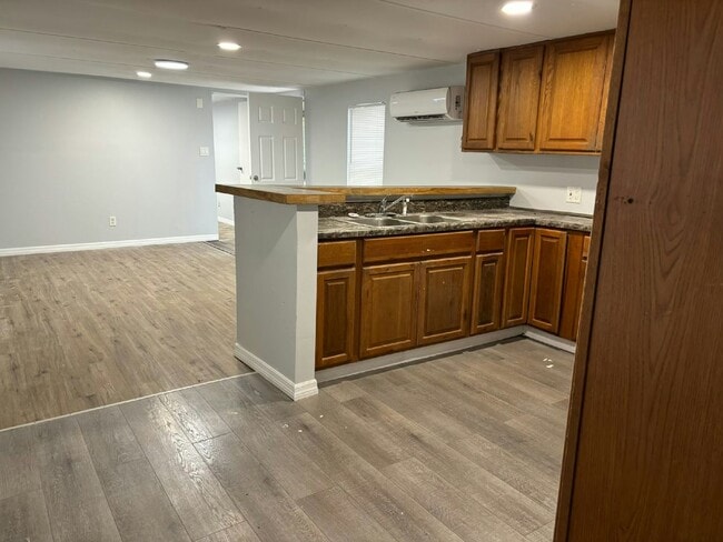 Photo - 11240 N Northwood Dr