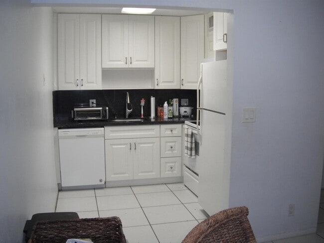 Photo - 4169 SW 67th Ave