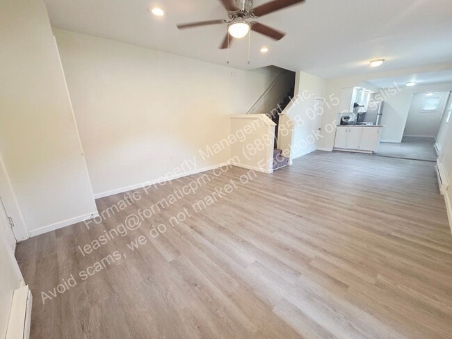 694 W 8th St Unit 2