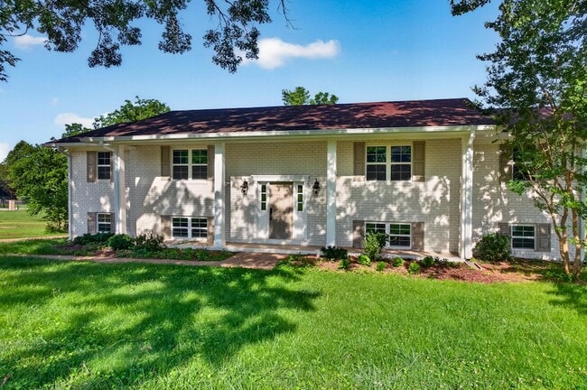 Photo - 9512 Heathwood Dr