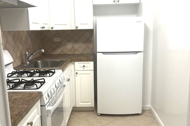 Photo - 3215 Avenue H