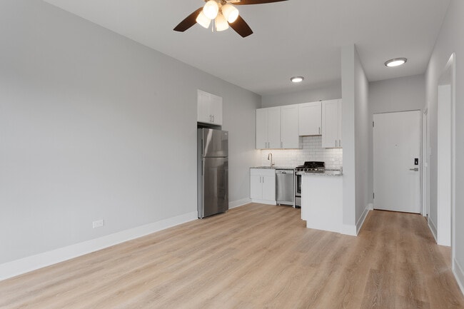 Photo - 7600 N Sheridan Rd Unit 202