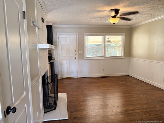 Photo - 3119 Baker St