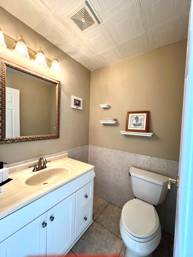 Photo - 322 Seville Terrace