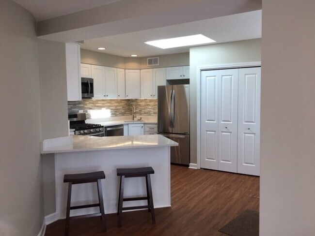 Photo - 229 Northwest Highway Unit 233 N. Northwest Highway, A