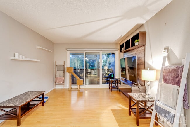 Photo - Spacious 3-Bedroom, 1.5-Bath Condo in Prime Steveston North Unit 120