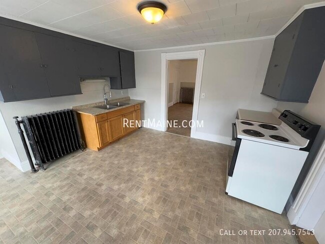 Photo - 191 Center St Unidad 2