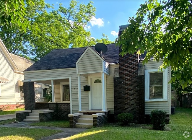 Building Photo - 646 40th St S Rental