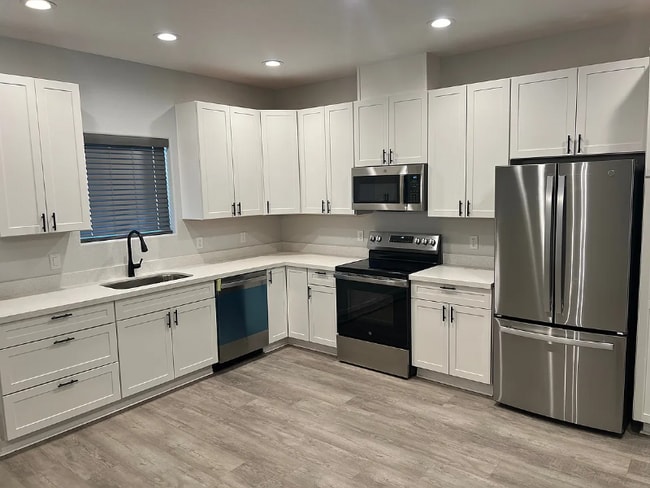 Photo - 148 S Avenue B Unit No.2