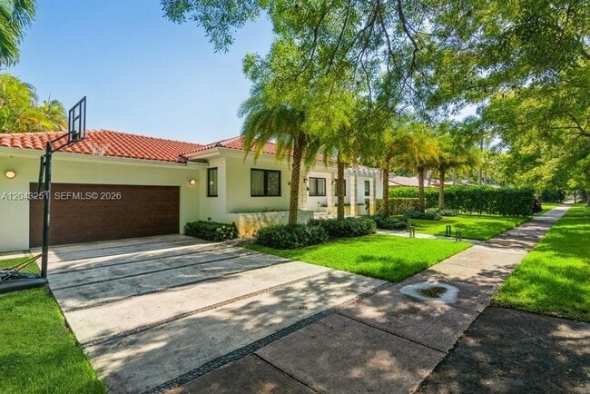 Photo - 1035 Catalonia Ave