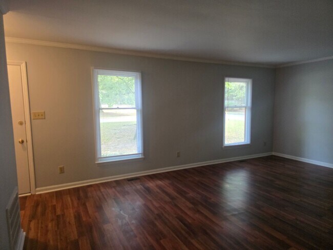 2214 Daley Rd Unit Side A
