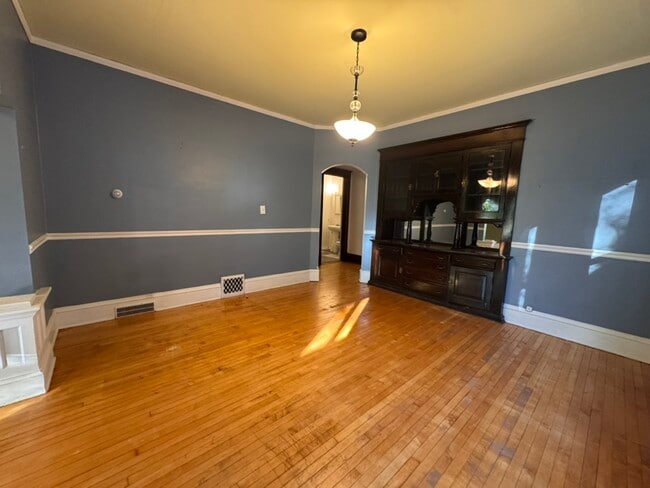 Comedor - 2178 N 48th St