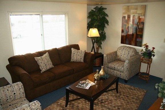 Living Room - Princeton Court Apartments