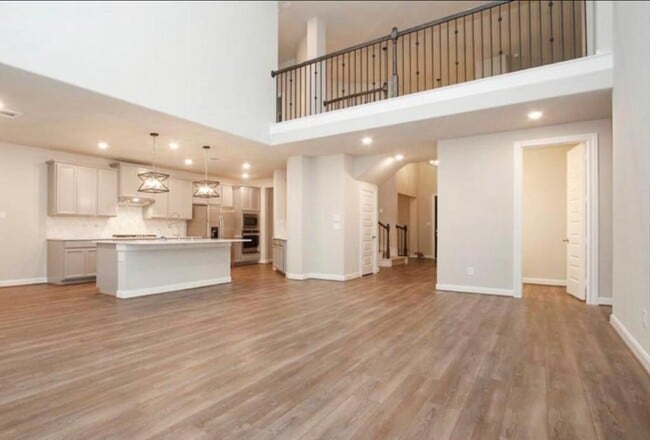 Photo - 17685 Martin Crk Ln
