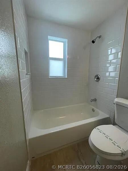 Photo - 2505 Ave L
