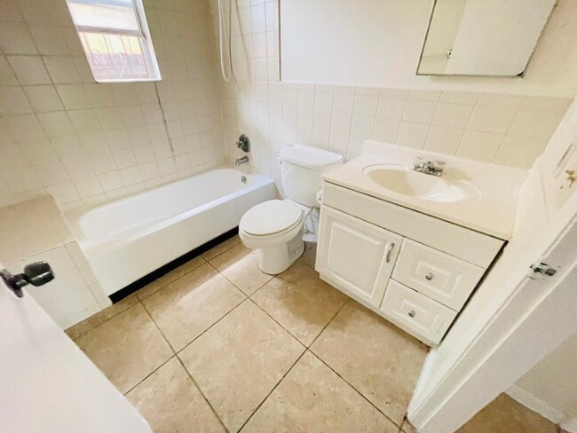 Photo - 531 27th St Unidad 1