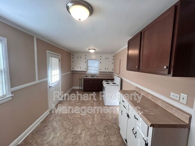 Photo - 1329 Eisenhower Rd