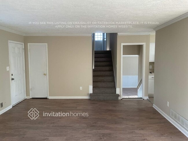 Photo - 71 Landmark Ct SW