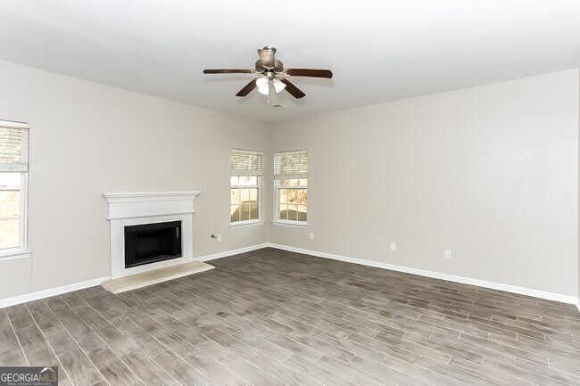 Photo - 5118 Upper Elm St