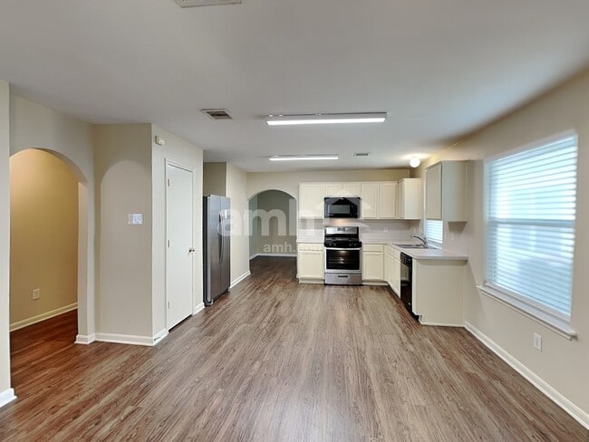 Photo - 11010 Heather Bluff Ln