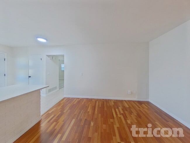 Photo - 1431 Croydon Dr