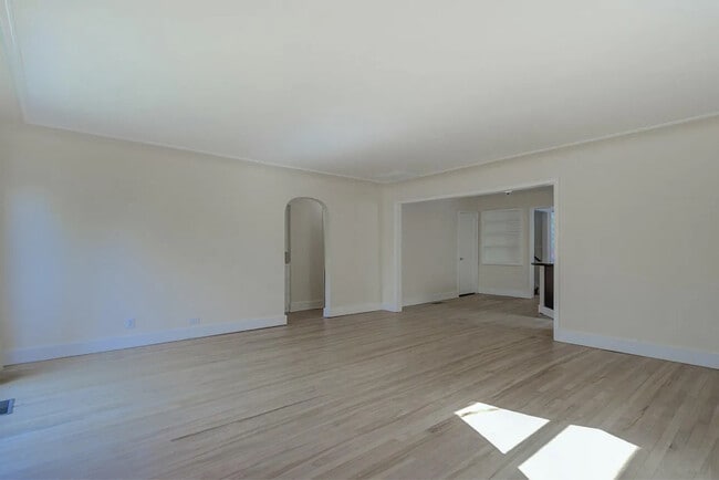Photo - 1333 Chestnut St