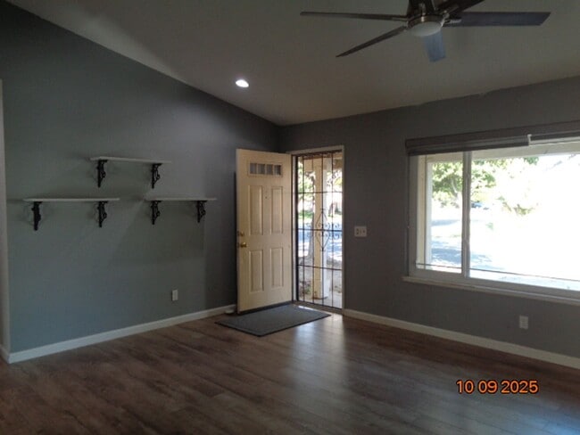 Photo - Modernized One Story Harris Home with Ingr...