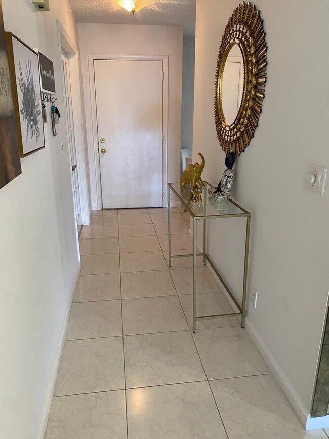 Photo - 8833 Bella Vista Dr Unit 8833