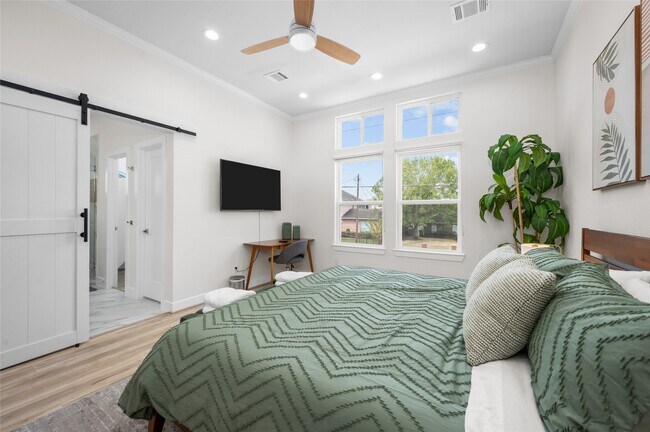 Photo - 7089 Tierwester St