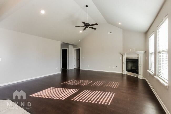 Photo - 2303 SW Worthington Ave