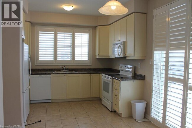 Photo - 68 Beattie Crescent