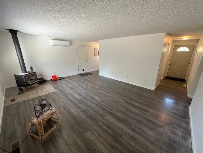 Photo - Great 3 Bed/2 Bath Single Family Home in NE Bend - Pheasant Court