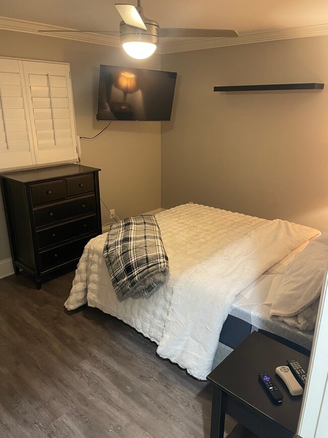 Photo - 7332 Lake Front Dr